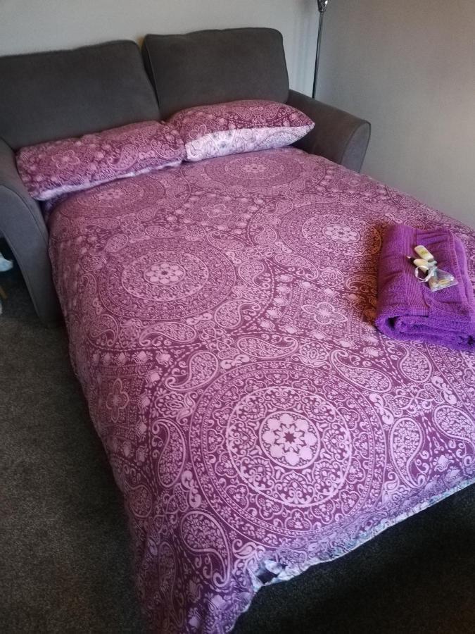 Hotel Little Cosy Cwtsh Pontyclun Esterno foto